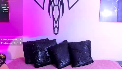 emily_as_ online show from February 20, 2026, 1:57 am