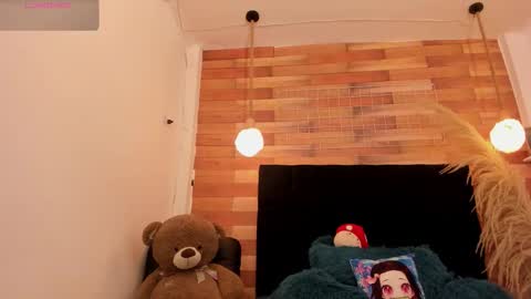 emily_brown04 online show from November 2, 2025, 1:24 pm