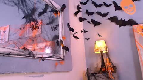 emily_castillo1_ online show from October 29, 2025, 4:37 am