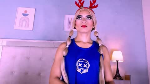 Snapshot of emily_castillo1_ chatting on December 14, 2025, 5:02 am emily_castillo1_ online show from December 14, 2025, 5:02 am