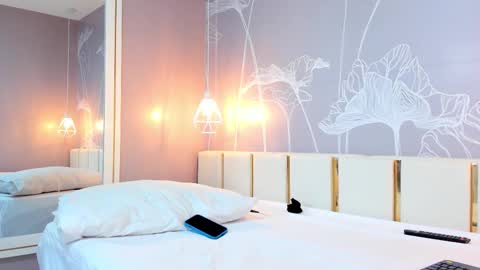 Snapshot of emily_cute4u chatting on March 26, 2026, 9:31 pm Emily online show from March 26, 2026, 9:31 pm