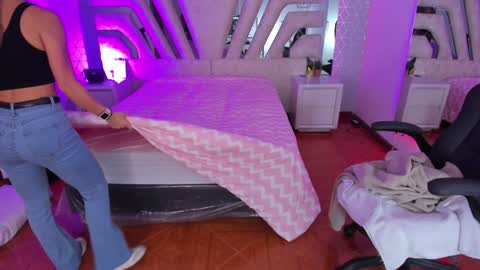 Emily online show from January 16, 2025, 10:42 am