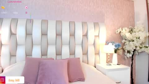 Snapshot of emily_hill___ chatting on January 30, 2025, 9:14 pm EMILY Monday 5-2 am From Tuesday to Friday5-1 am Colombia time online show from January 30, 2025, 9:14 pm