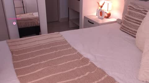 Juliana online show from September 18, 2025, 10:23 pm