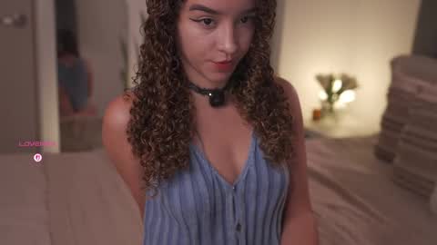 Juliana online show from April 24, 2026, 1:30 am