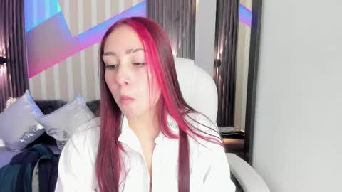 Snapshot of emily_layton chatting on November 8, 2025, 3:01 pm Emily online show from November 8, 2025, 3:01 pm