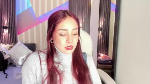 Snapshot of emily_layton chatting on November 20, 2025, 2:50 pm Emily online show from November 20, 2025, 2:50 pm