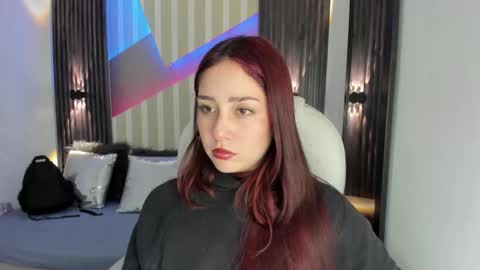 Snapshot of emily_layton chatting on November 26, 2025, 3:57 pm Emily online show from November 26, 2025, 3:57 pm