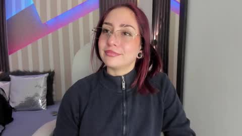 Snapshot of emily_layton chatting on November 27, 2025, 2:52 pm Emily online show from November 27, 2025, 2:52 pm