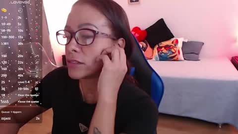 emily leroy. online show from September 15, 2025, 2:17 pm