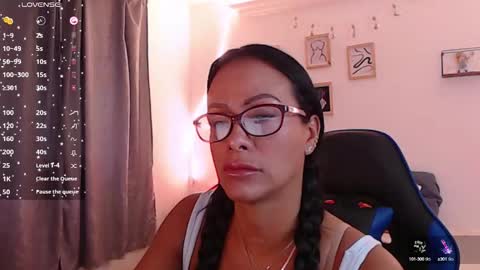 emily leroy. online show from October 6, 2025, 12:57 pm