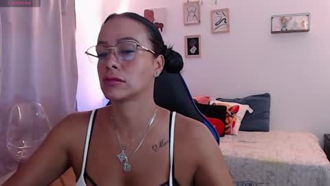 emily leroy. online show from November 6, 2025, 12:28 pm