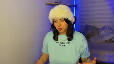 Snapshot of emily_lindey chatting on November 8, 2025, 3:39 am emily_lindey online show from November 8, 2025, 3:39 am