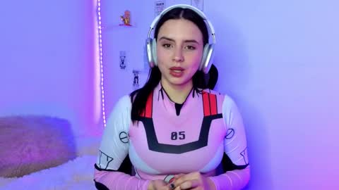 Snapshot of emily_lindey_ chatting on February 13, 2026, 2:13 pm Emily Lindey online show from February 13, 2026, 2:13 pm