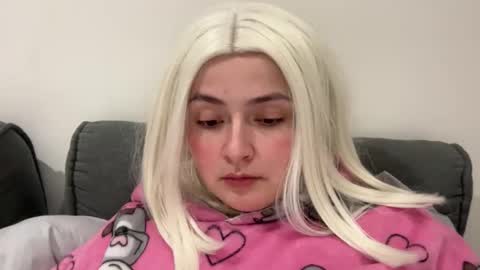 Snapshot of emily_morning_dew chatting on January 14, 2026, 8:14 pm emily_morning_dew online show from January 14, 2026, 8:14 pm