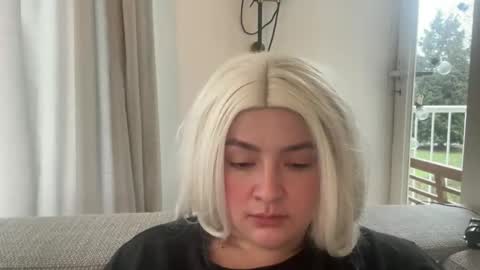 Snapshot of emily_morning_dew chatting on February 20, 2026, 8:16 am emily_morning_dew online show from February 20, 2026, 8:16 am