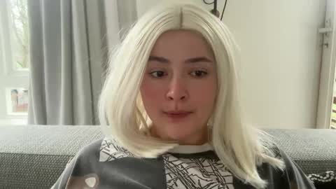 Snapshot of emily_morning_dew chatting on February 24, 2026, 10:02 am emily_morning_dew online show from February 24, 2026, 10:02 am