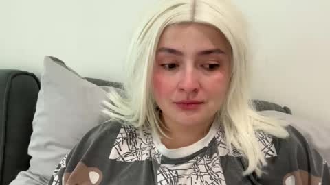 emily_morning_dew online show from April 1, 2026, 8:15 am