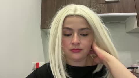 emily_morning_dew online show from April 13, 2026, 11:27 am