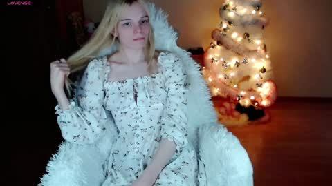 Lia online show from January 8, 2025, 12:28 am