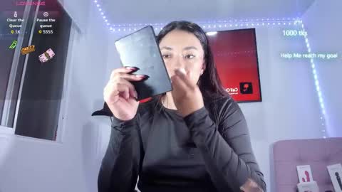 emily_palmeer online show from March 25, 2026, 10:21 am