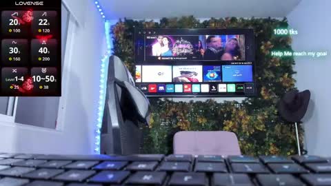 emily_palmeer online show from May 11, 2026, 10:54 am