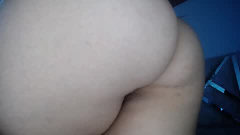 Snapshot of emily_pervert00 chatting on October 2, 2025, 7:10 pm Emily online show from October 2, 2025, 7:10 pm