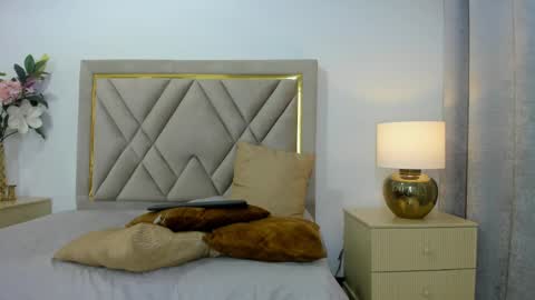 Snapshot of emily_queen7 chatting on November 18, 2025, 7:07 pm Emily online show from November 18, 2025, 7:07 pm