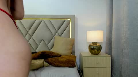 Snapshot of emily_queen7 chatting on November 19, 2025, 7:47 pm Emily online show from November 19, 2025, 7:47 pm