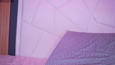 Emily online show from April 1, 2026, 1:52 pm