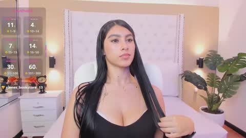 Snapshot of emily_roux chatting on November 29, 2025, 4:48 am EMILY online show from November 29, 2025, 4:48 am