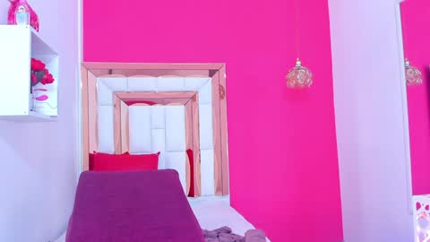 Emily online show from February 5, 2025, 2:37 pm