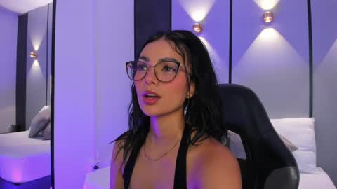 Snapshot of emily_tolson chatting on June 25, 2026, 7:18 pm emily_tolson online show from June 25, 2026, 7:18 pm
