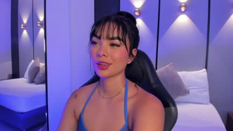 Snapshot of emily_tolson chatting on July 10, 2026, 8:11 pm emily_tolson online show from July 10, 2026, 8:11 pm
