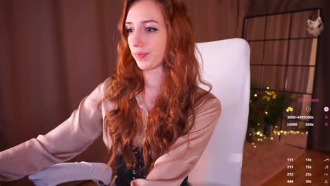 Snapshot of emily_w0w_ chatting on January 1, 2025, 5:00 pm Lia online show from January 1, 2025, 5:00 pm
