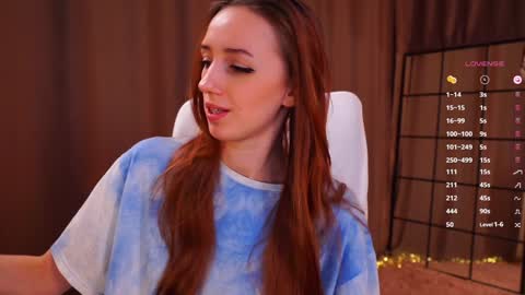 Snapshot of emily_w0w_ chatting on January 23, 2025, 8:46 am Lia online show from January 23, 2025, 8:46 am