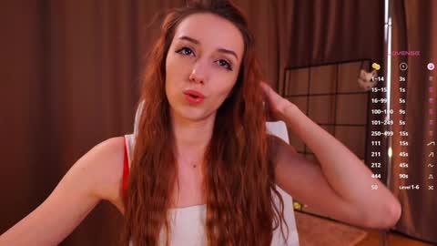 Snapshot of emily_w0w_ chatting on January 25, 2025, 3:30 pm Lia online show from January 25, 2025, 3:30 pm