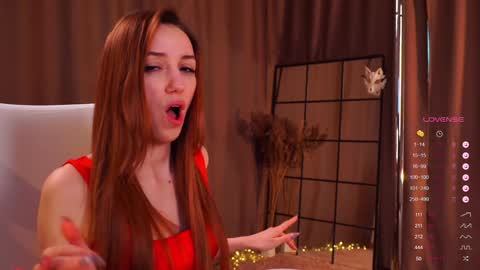 Snapshot of emily_w0w_ chatting on January 26, 2025, 8:14 am Lia online show from January 26, 2025, 8:14 am