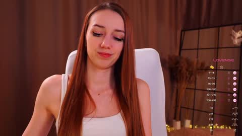 Snapshot of emily_w0w_ chatting on January 26, 2025, 3:25 pm Lia online show from January 26, 2025, 3:25 pm