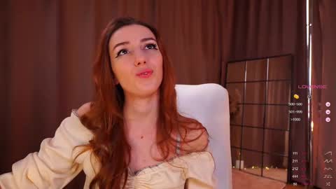 Snapshot of emily_w0w_ chatting on February 18, 2025, 4:26 pm Lia online show from February 18, 2025, 4:26 pm