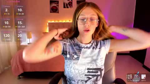 emily_warren__ online show from March 13, 2026, 8:15 pm