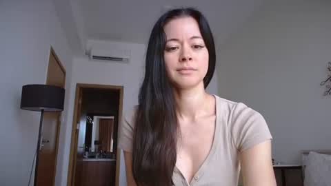Snapshot of emilyalexa chatting on August 6, 2026, 7:21 am Emily Alexa online show from August 6, 2026, 7:21 am
