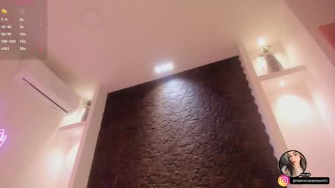 Snapshot of emilyallen_1 chatting on December 15, 2025, 4:06 am emilyallen_1 online show from December 15, 2025, 4:06 am