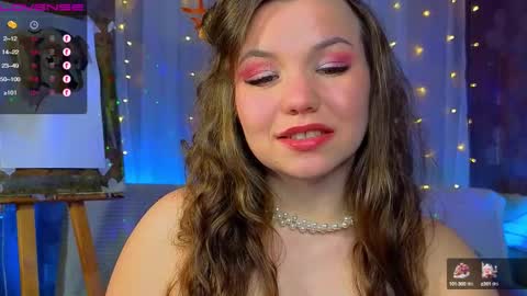 Snapshot of emilyart_ chatting on January 22, 2025, 1:42 am artist Emily online show from January 22, 2025, 1:42 am