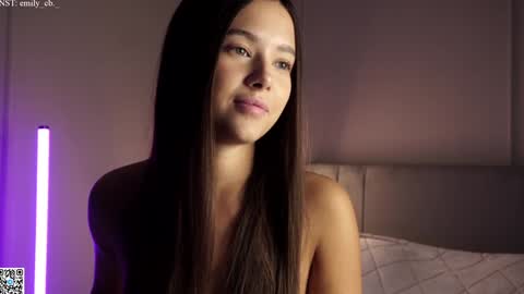 emilybatee online show from December 3, 2024, 9:23 pm