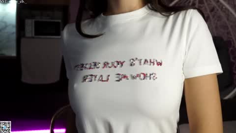 emilybatee online show from September 22, 2025, 5:59 pm