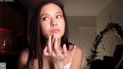 Snapshot of emilybatee chatting on February 6, 2026, 5:16 pm emilybatee online show from February 6, 2026, 5:16 pm