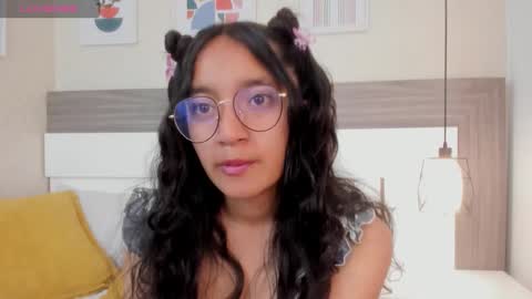 Snapshot of emilyblussh chatting on February 24, 2026, 7:01 pm Emily Bluush online show from February 24, 2026, 7:01 pm