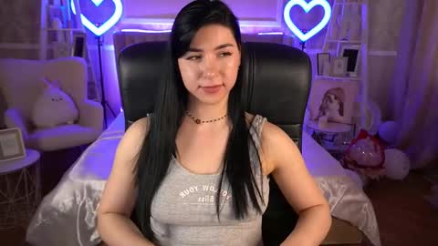 Emy online show from March 4, 2025, 10:57 am