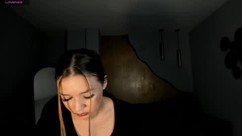 Emily Carter online show from May 8, 2026, 10:42 am